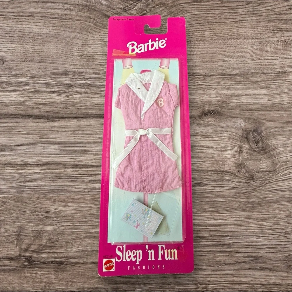 VTG Barbie Sleep ’n Fun Fashions Pink Robe & Diary‎ Mattel #68021 NRFP Unopened